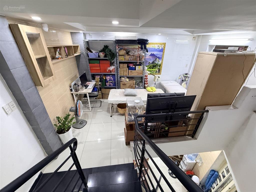 Gần sân bayhxh thông70m25 lầu4pnnhà vào ở ngay tặng nội thấtcống lở p15 tbgiảm còn 8,4tỷ tl
