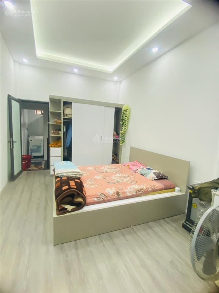 Kịch sàn! thịnh quang, nhà đẹp, ngõ xe ba gác tránh xe máy, gần trường học, ngã tư sở, giá 6,75tỷ