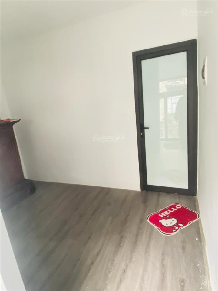 Kịch sàn! thịnh quang, nhà đẹp, ngõ xe ba gác tránh xe máy, gần trường học, ngã tư sở, giá 6,75tỷ