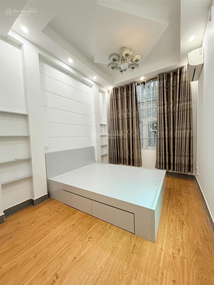 Hiếm! cự lộc, nhà đẹp mới, lô góc 2 mặt ngõ, 25m ra ô tô, full nội thất, 4t, 3pn, giá 6,3tỷ