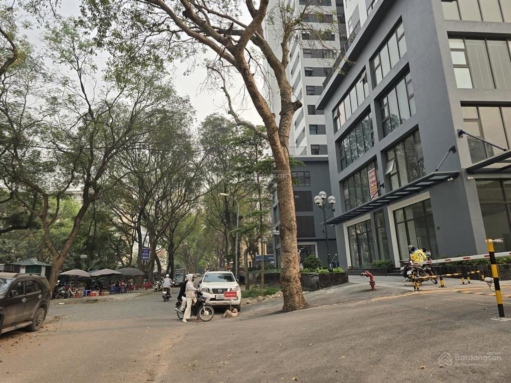 Cho thuê 153m2 tầng 2 mặt bằng thương mại khối đế chung cư athena pháp vân