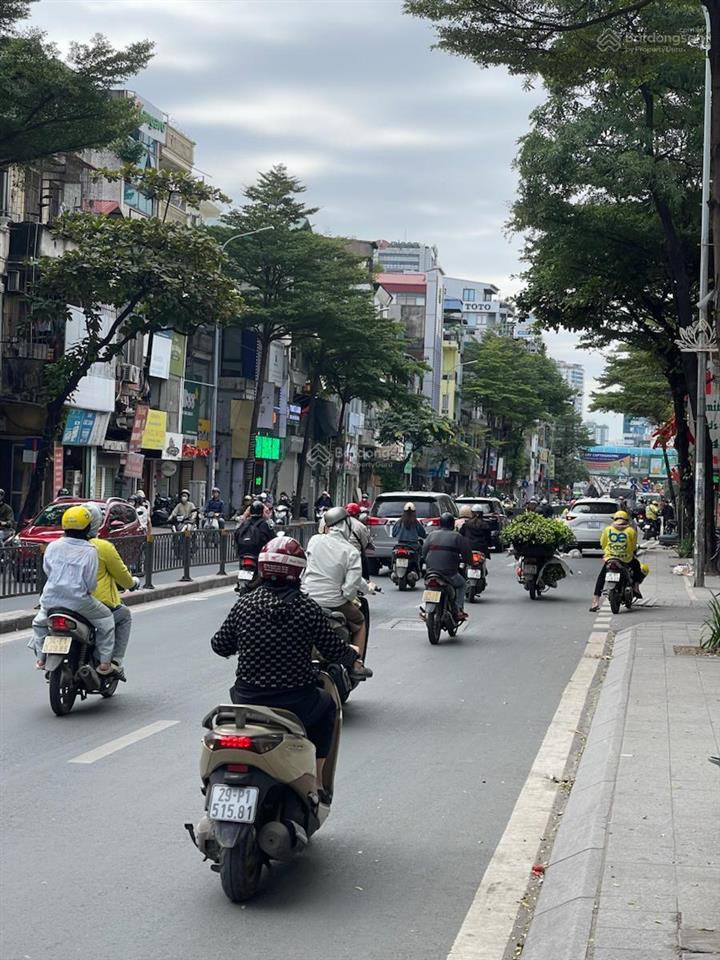 Bán nhà phố tây sơn cách 1 nhà ra phố xây mới tặng nội thất sang trọng ở ngay 29m6 tầng giá 6.5ty