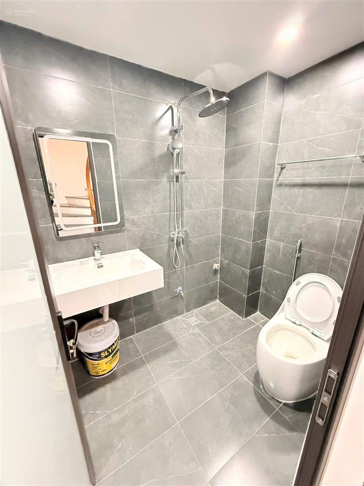 Bán gấp nhà xây mới phố vũ ngọc phan ngõ xe ba gác chánh, gần ô tô sáng thoáng 60m x 5 tầng