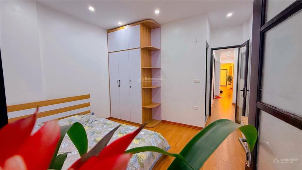 Bán gấp nhà xây mới phố vũ ngọc phan ngõ xe ba gác chánh, gần ô tô sáng thoáng 60m x 5 tầng