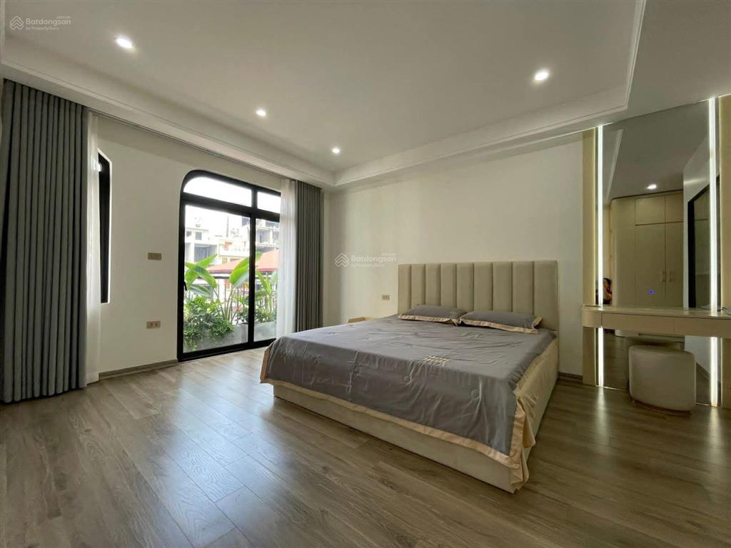 Giảm 1 tỷ, lô góc thái thịnh 2 mặt thoáng, ngõ thông, thang máy kd, sát phố, 43m2*5t full nội thất
