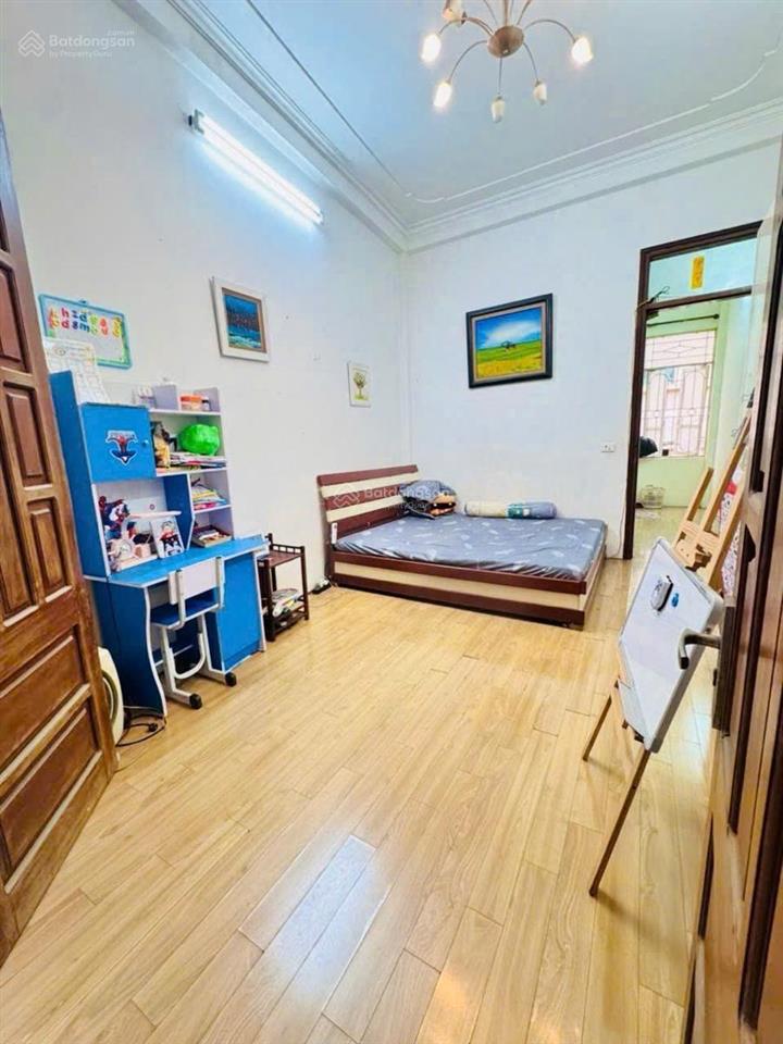 Siêu phẩm nhà láng hạ lô góc 3 thoáng 36m5 tầng, ngõ ba gác vào cửa full nội thất giá chào 8,5 tỷ