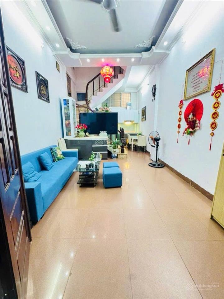 Siêu phẩm nhà láng hạ lô góc 3 thoáng 36m5 tầng, ngõ ba gác vào cửa full nội thất giá chào 8,5 tỷ