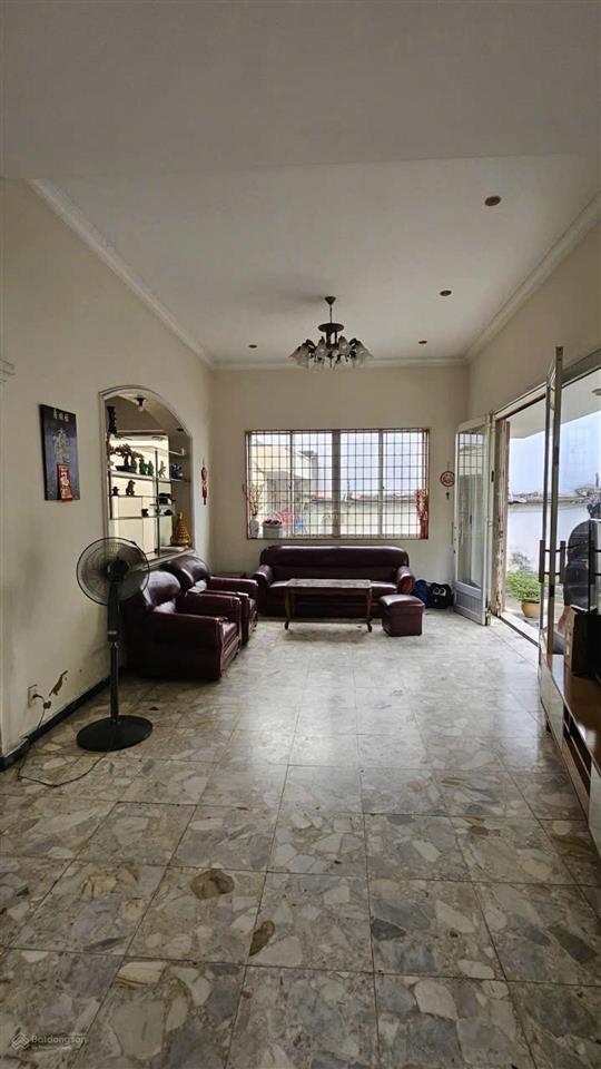 Bán nhà riêng sân vườn siêu rộng 625m2, đường trước nhà 16m, giá đầu tư, xây tòa nhà hoặc phân lô
