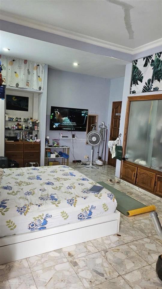 Bán nhà riêng sân vườn siêu rộng 625m2, đường trước nhà 16m, giá đầu tư, xây tòa nhà hoặc phân lô