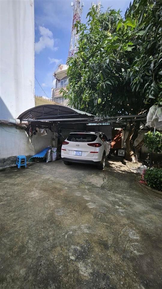 Bán nhà riêng sân vườn siêu rộng 625m2, đường trước nhà 16m, giá đầu tư, xây tòa nhà hoặc phân lô