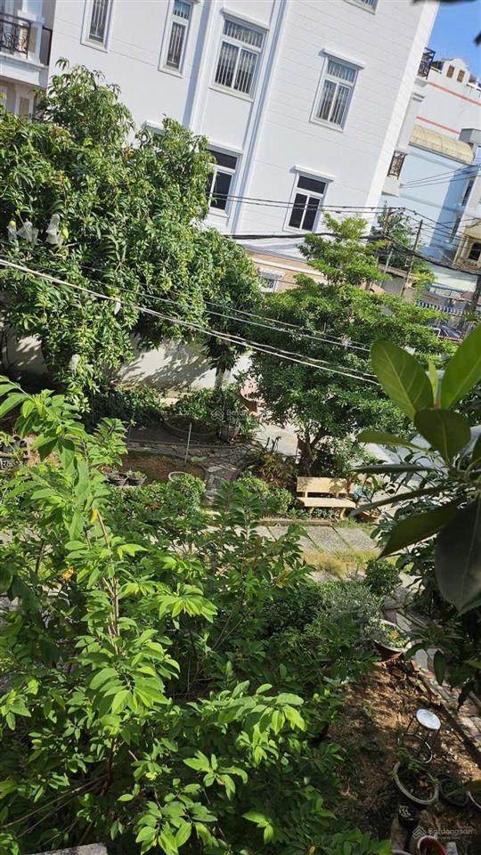 Bán nhà riêng sân vườn siêu rộng 625m2, đường trước nhà 16m, giá đầu tư, xây tòa nhà hoặc phân lô