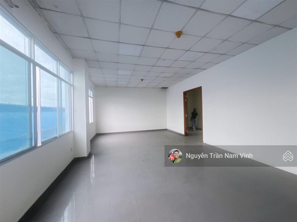 Bán nhà chdv lê văn lương nhà bè ngang 20mx30m sẵn tòa nhà 30 phòng dòng tiền 100tr/tháng chỉ 25 tỷ