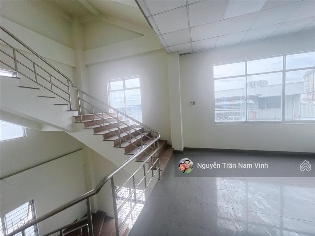 Bán nhà chdv lê văn lương nhà bè ngang 20mx30m sẵn tòa nhà 30 phòng dòng tiền 100tr/tháng chỉ 25 tỷ