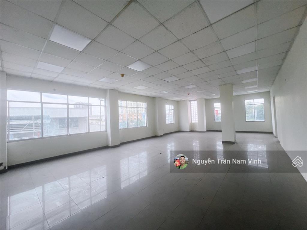 Bán nhà chdv lê văn lương nhà bè ngang 20mx30m sẵn tòa nhà 30 phòng dòng tiền 100tr/tháng chỉ 25 tỷ