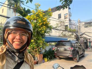 Bán nhà vườn phú mỹ hưng quận 7 ngang 10m dài 26.5m tổng 265m2 sẵn nhà kèm ô tô quay đầu trong sân