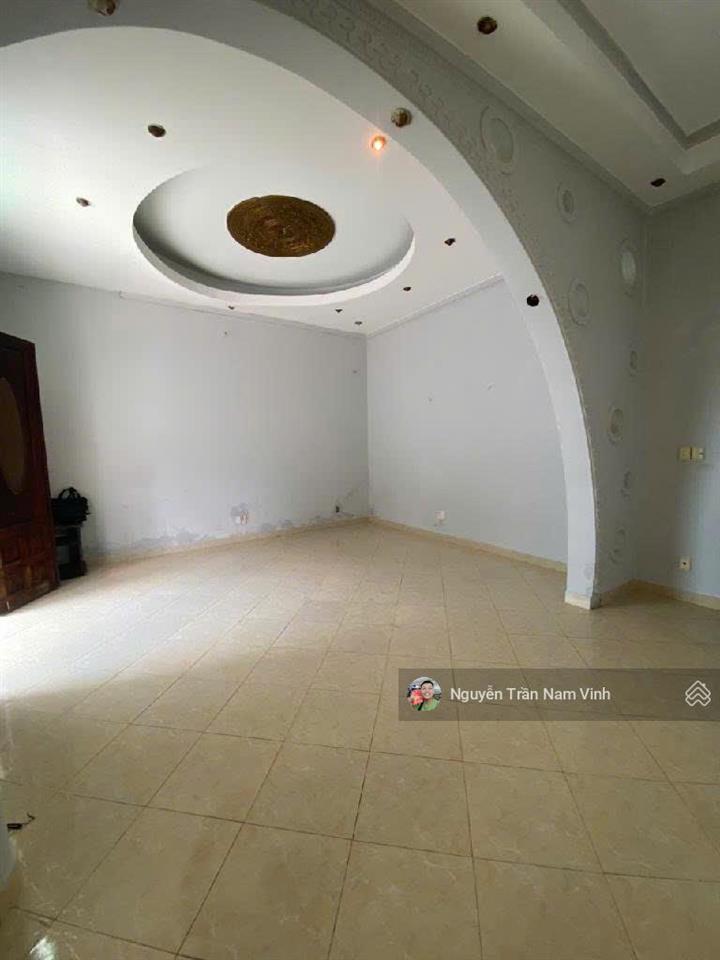 Bán nhà quận 7 lâm văn bền lotte ngang 6.5m x 18.4m nhà 2 tầng 4 phòng sân rộng để ô tô chỉ 8.3 tỷ