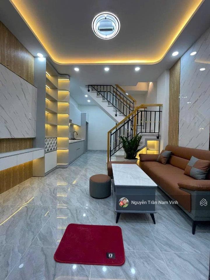 Bán nhà cạnh đh tài chính maketing quận 7 nhà mới 2 tầng ô tô đỗ cạnh chỉ 4.2 tỷ