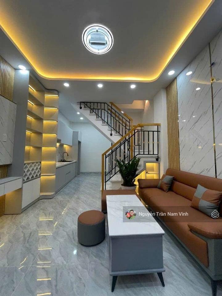Bán nhà cạnh đh tài chính maketing quận 7 nhà mới 2 tầng ô tô đỗ cạnh chỉ 4.2 tỷ