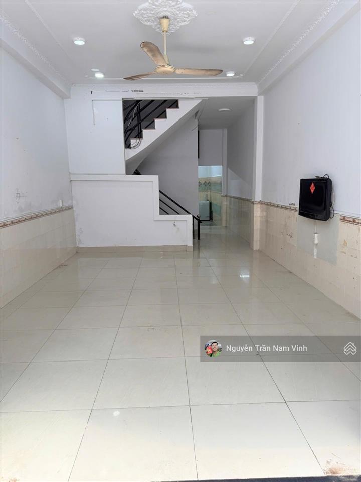 Bán nhà ô tô đỗ cửa quận 7 lý phục man ngang 4m dài 17m nở hậu, 2 tầng 3 phòng, chỉ 7.5 tỷ tl