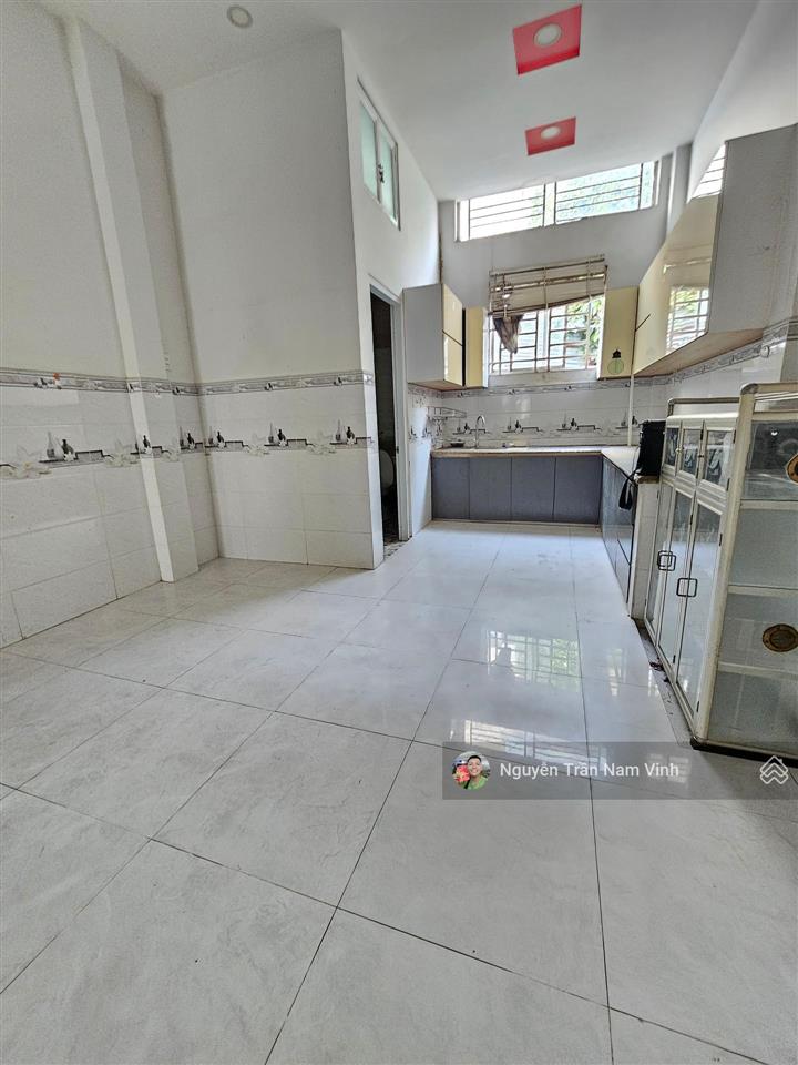 Bán nhà có sân đỗ ô tô lâm văn bền quận 7 cạnh lotte ngang 4m dài 17m nở hậu 4 tầng 5 phòng 8,6 tỷ