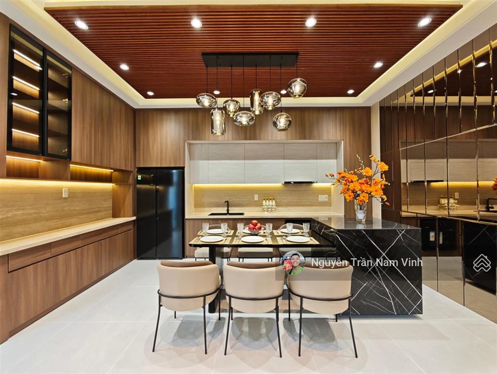 Bán nhà ô tô đỗ quận 7 cạnh phú mỹ hưng ngang 8m dài 10m nhà mới xây 4 tầng 4 phòng chỉ 8,7 tỷ tl