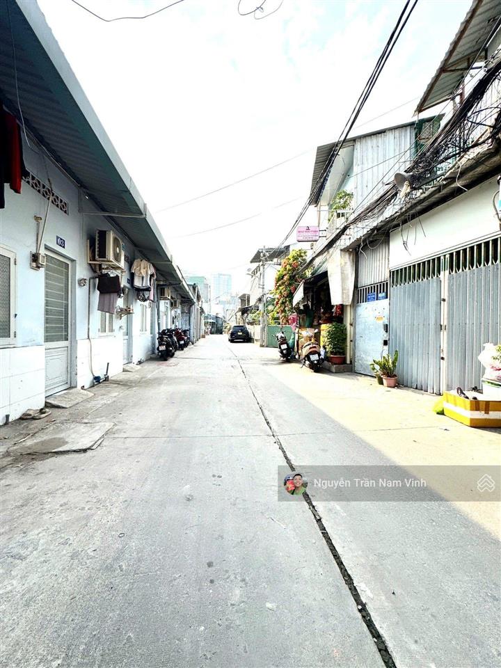 Bán nhà đường nhựa 8m ô tô tránh nhau ngang 4.5m dài 19m nhà trệt lửng chỉ 8.25 tỷ còn thương lượng