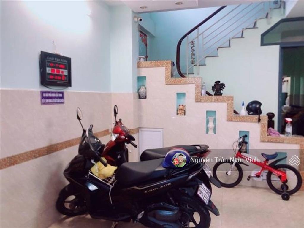 Bán nhà nở hậu cạnh phú mỹ hưng ngang 4,5m x 16,5m 3 nhà 3 tầng 7 phòng ngủ chỉ 6,5 tỷ thương lượng