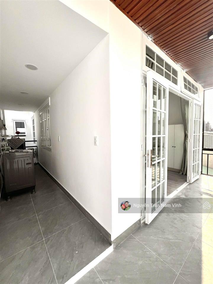 Bán nhà sẵn dòng tiền quận 7 nhà 4 tầng 7 phòng full phòng 60tr/tháng cạnh quận 1 chỉ 8,2 tỷ tl