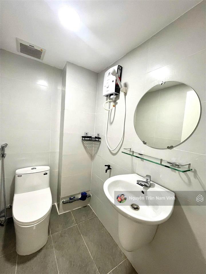 Bán nhà sẵn dòng tiền quận 7 nhà 4 tầng 7 phòng full phòng 60tr/tháng cạnh quận 1 chỉ 8,2 tỷ tl