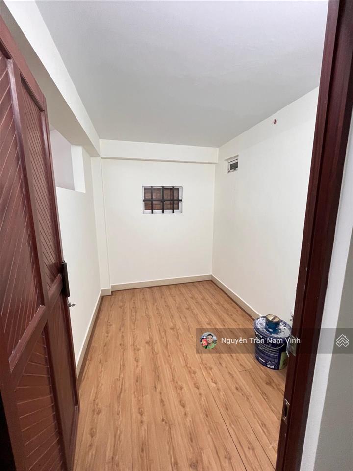 Bán nhà mặt tiền lý phục man cạnh phú mỹ hưng ngan 4.5m x 13m nhà 4 tầng 5 phòng chỉ 10.5 tỷ tl tốt
