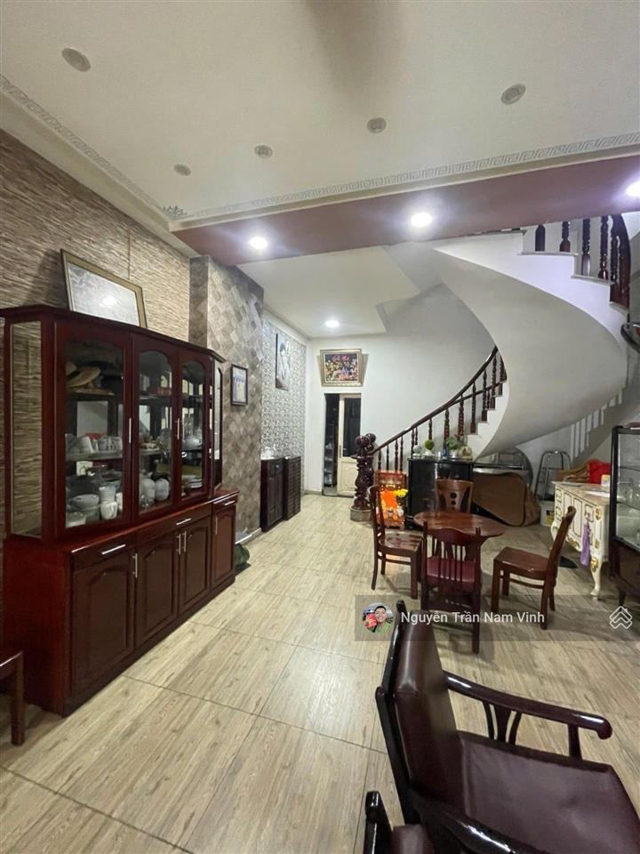 Bán nhà lâm văn bền quận 7 gần bến thành 120m2 cn ngang 6m x 18m nhà 3 tầng 4 phòng chỉ 11,2 tỷ tl