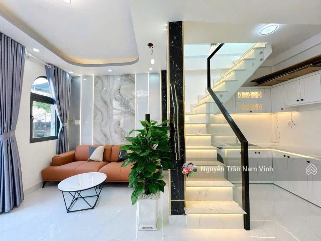 Bán nhà lâm văn bền 40m2 ngang 4m dài 10m nhà 2 tầng mới xây 3 phòng ngủ cạnh him lam chỉ 4.2 tỷ tl