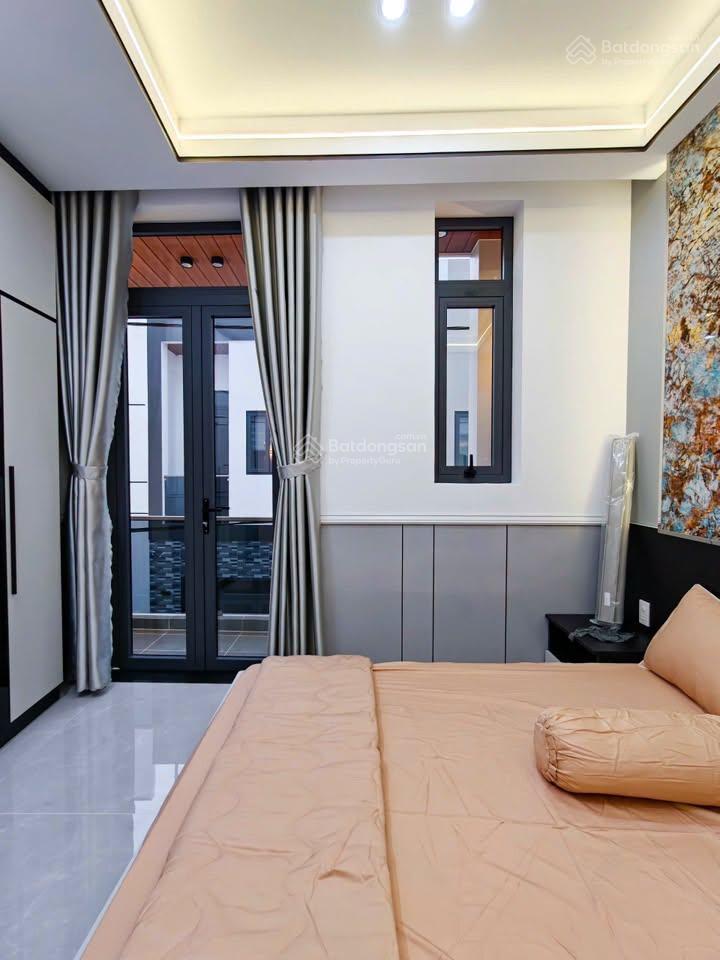 Bán nhà đường bùi văn ba cạnh phú mỹ hưng ngang 4m dài 12m 48m2 đủ nhà 2 tầng 3 phòng chỉ 4.5 tỷ tl