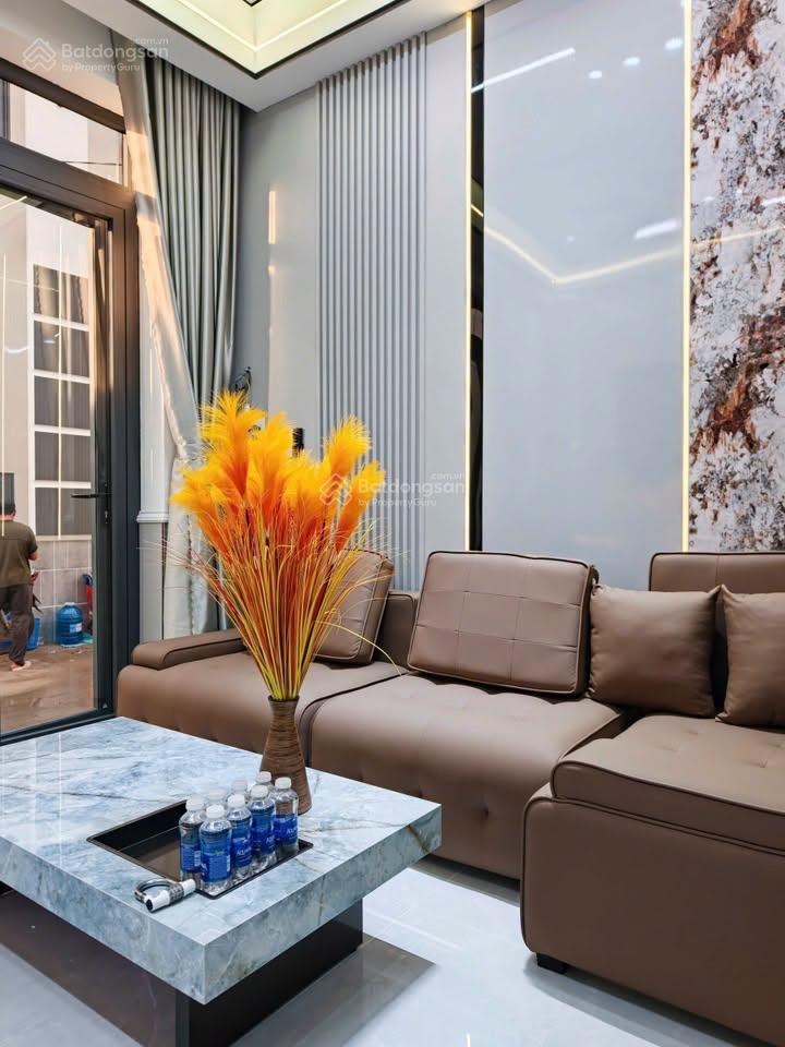 Bán nhà đường bùi văn ba cạnh phú mỹ hưng ngang 4m dài 12m 48m2 đủ nhà 2 tầng 3 phòng chỉ 4.5 tỷ tl