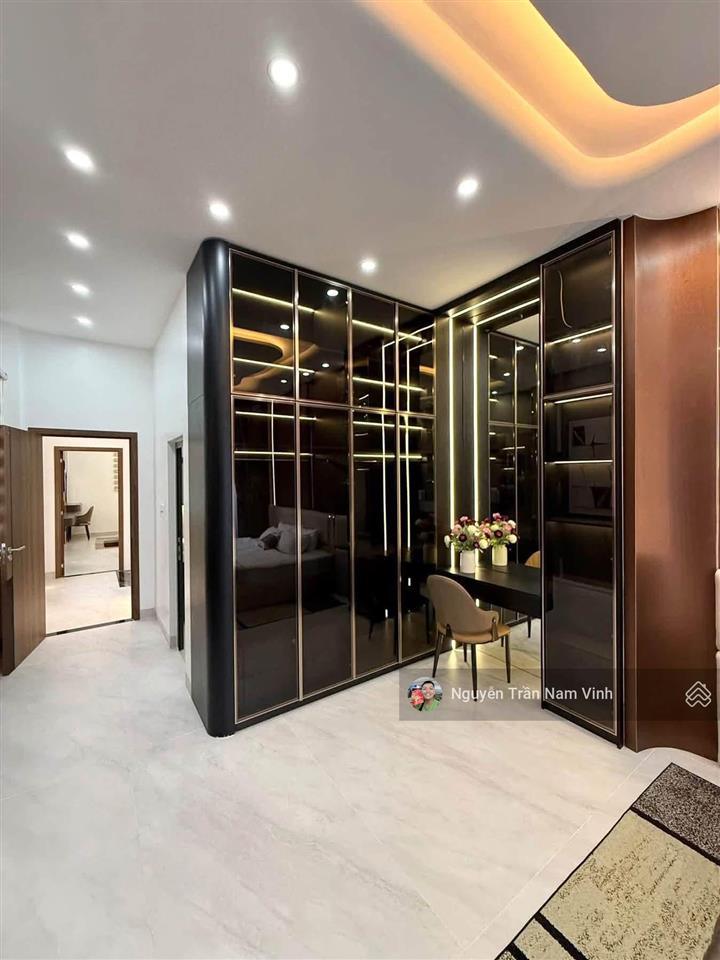 Bán nhà hẻm xe hơi nguyễn thị thập, lô góc 4m x 15m. hiếm trong tầm giá 6 tỷ hơn