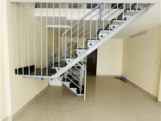 Bán nhà gia đình 72m  đường 12m  gần công viên ,đường xe tải,chợ