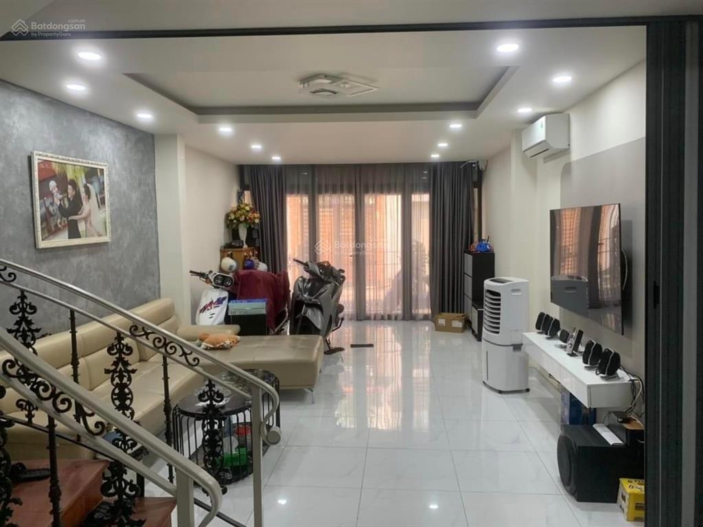 Bán nhà , mặt tiền 72m2 thới tam thôn  kết nối nhanh quận 12, gò vấp
