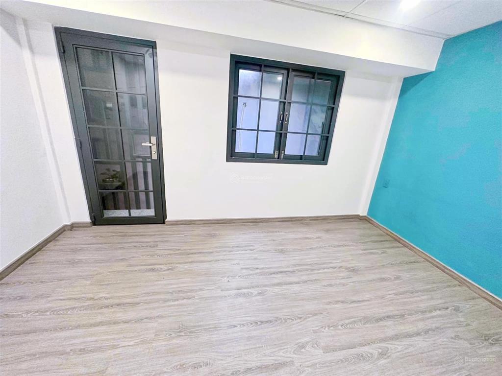 Bán nhà đường xe tải dtsd 150m², ngay chợ hóc môn, 3 pn