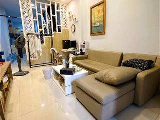 Bán nhà 2 tầng btct  ngay chợ  đường xe tải  chỉ cách đặng thúc vịnh vài bước chân