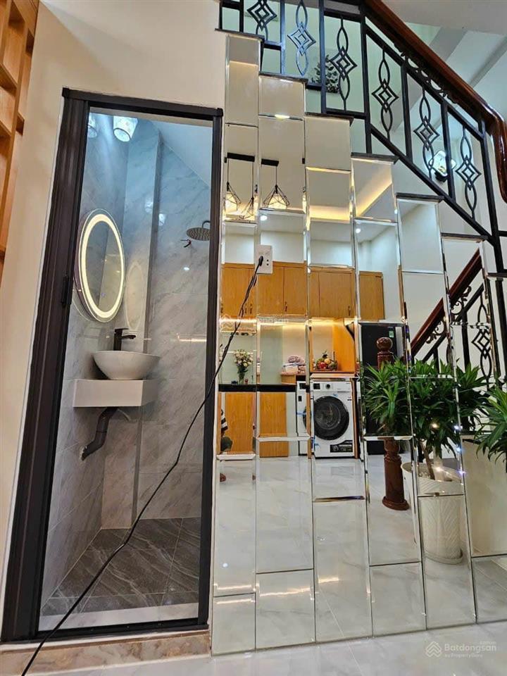 Bán nhà mặt tiền, đường thới tam thôn 9, đường xe tải, 150m², ngay chợ