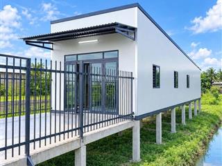 Bán đất,mặt tiền 19m  gần 1.000m  phù hợp làm nhà, xưởng ,đường xe tải  ngay chợ ,giá rẻ