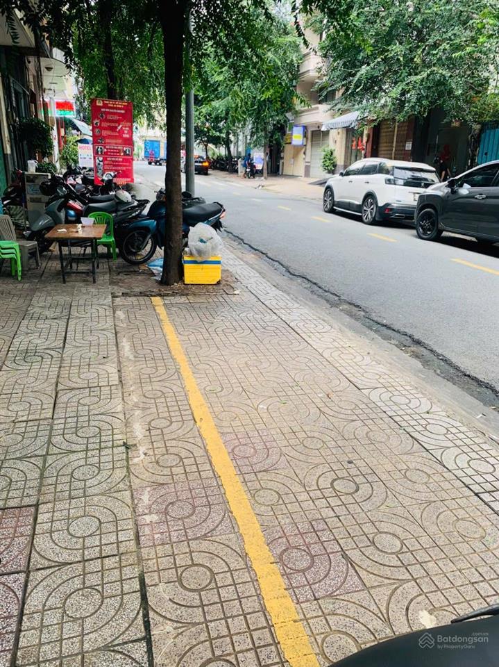 Cho thuê nhà phố mặt tiền  trần xuân hòa, quận 5 hồ chí minh