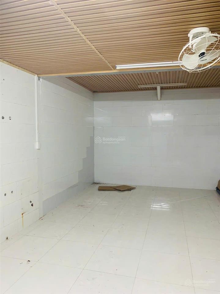 Cho thuê nhà phố mặt tiền  trần xuân hòa, quận 5 hồ chí minh