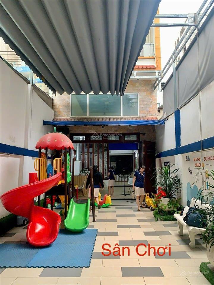 Bán nhà  chỉ 120tr/m2 sở hữu gần 200m2 mặt tiền đường p11 gò vấp  4 tầng  dòng tiền 720tr/năm