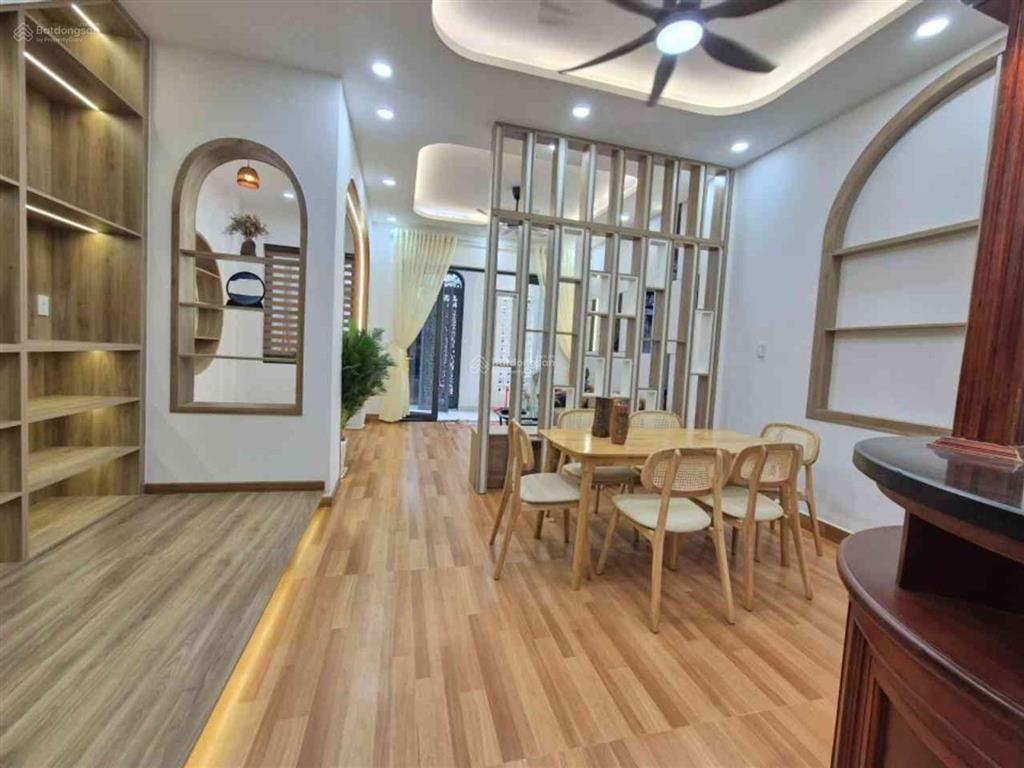 Nhà mới đẹp lung linh đầy đủ nội thất xịn xò 73m2,