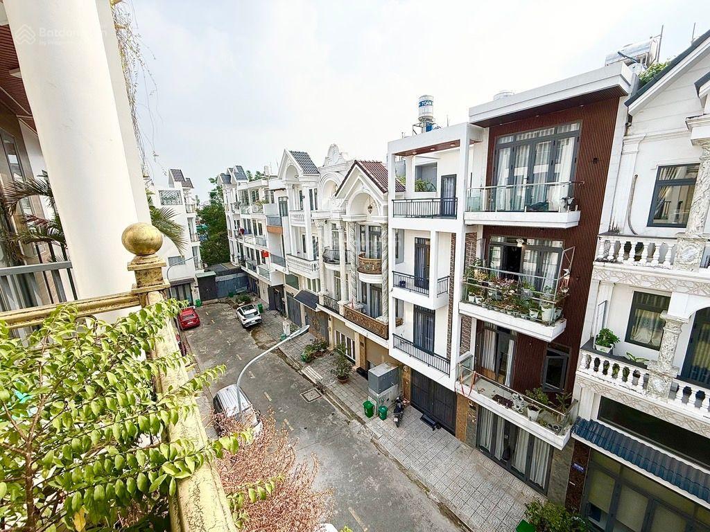 Siêu hiếm  chỉ hơn 6 tỷ  có thang máy  5 tầng mới xây  60m2 (4x15)  full nội thất 12m