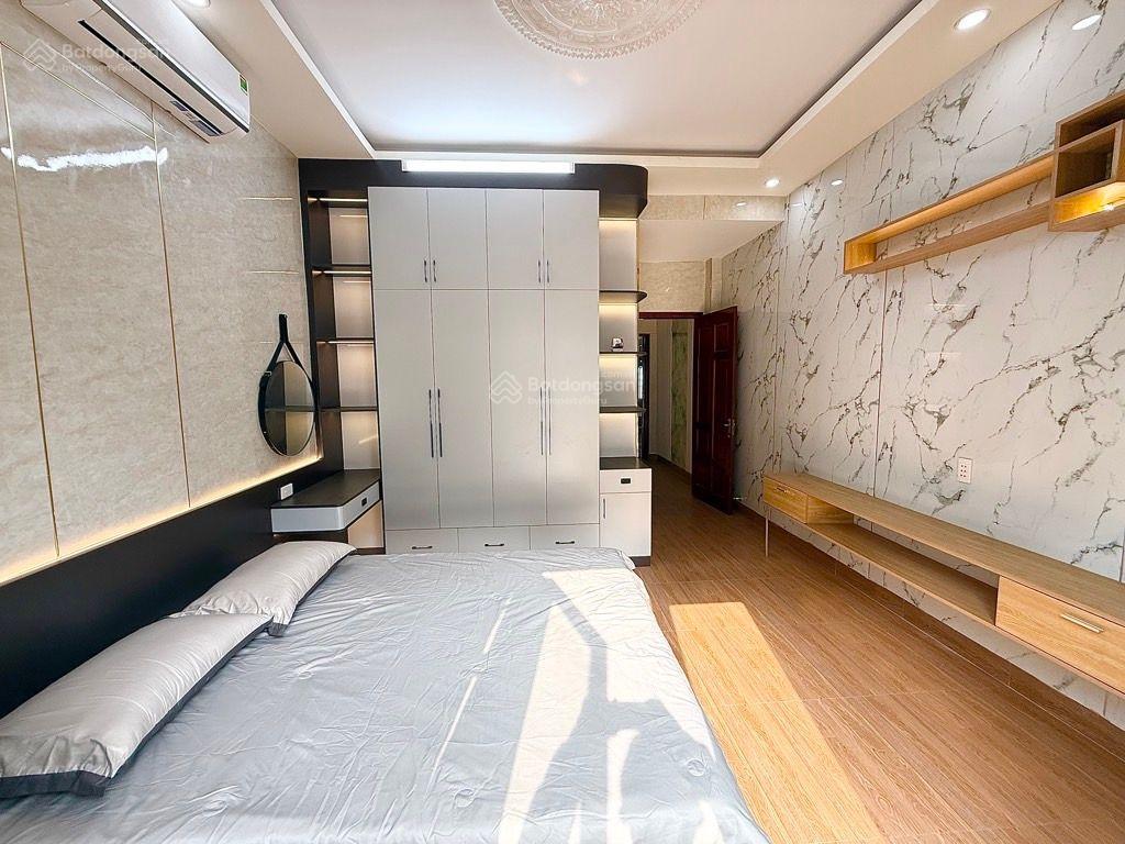 Siêu hiếm  chỉ hơn 6 tỷ  có thang máy  5 tầng mới xây  60m2 (4x15)  full nội thất 12m