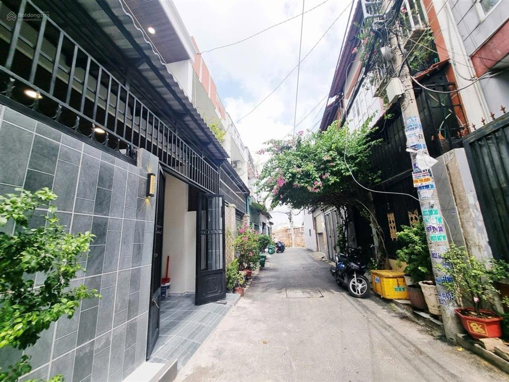 Nhà 2 tầng 77m2 huỳnh thị hai, đường xe hơi đổ cửa nhỉnh 3 tỷ hơn, thoáng mát