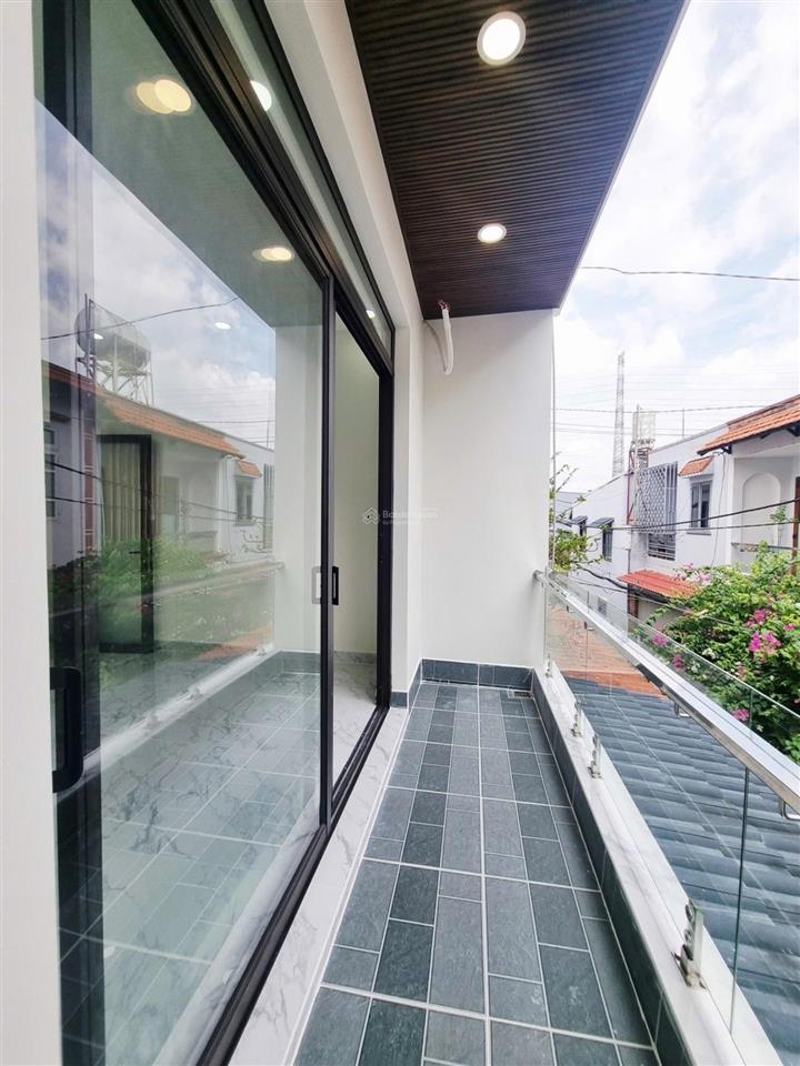 Nhà 2 tầng 77m2 huỳnh thị hai, đường xe hơi đổ cửa nhỉnh 3 tỷ hơn, thoáng mát