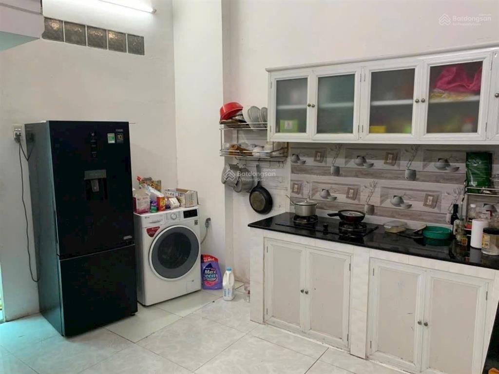 Nhà 44m2, 1 trệt 1 lầu kiên cố sạch sẽ, 3pn, 2wc, pk, bếp. gần phạm văn đồng thủ đức cao ráo